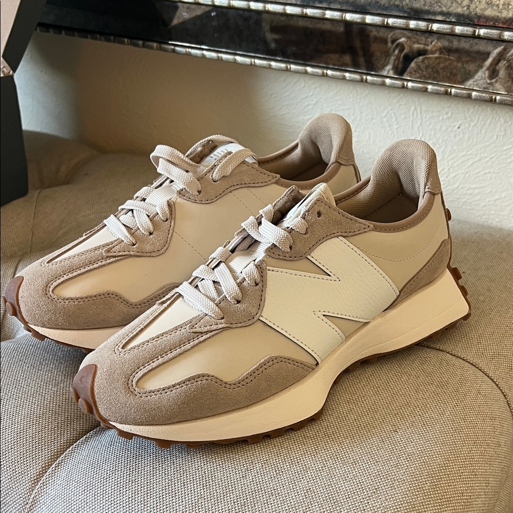 New Balance 327 Beige and Off-White Sneakers